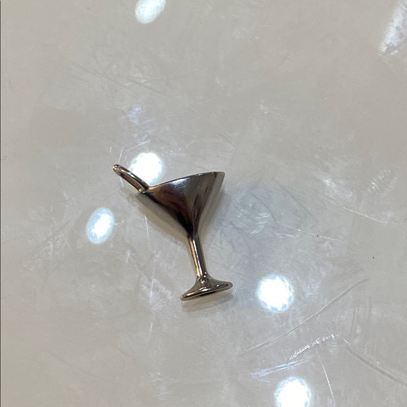 10Kt white gold & diamond martini glass pendant - Picture 4 of 8